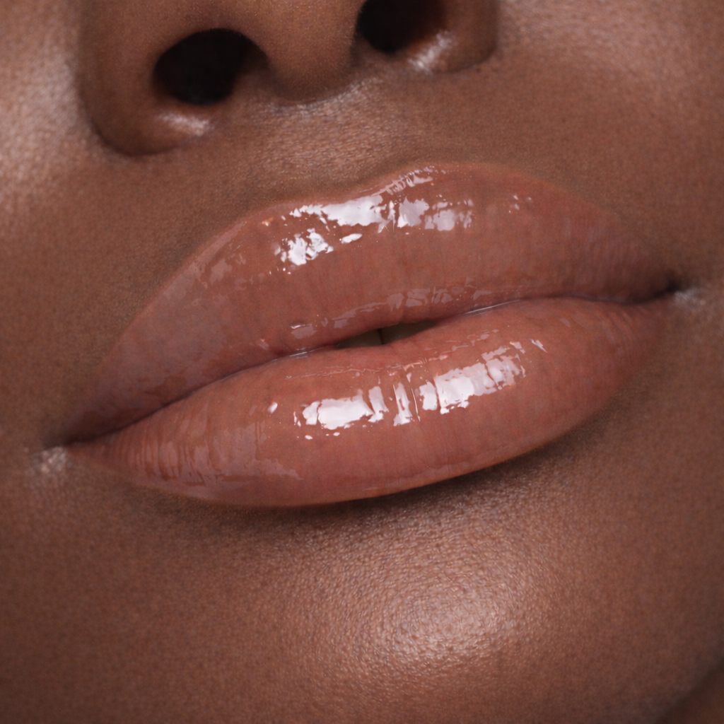 LIP GLAZE LOYAL